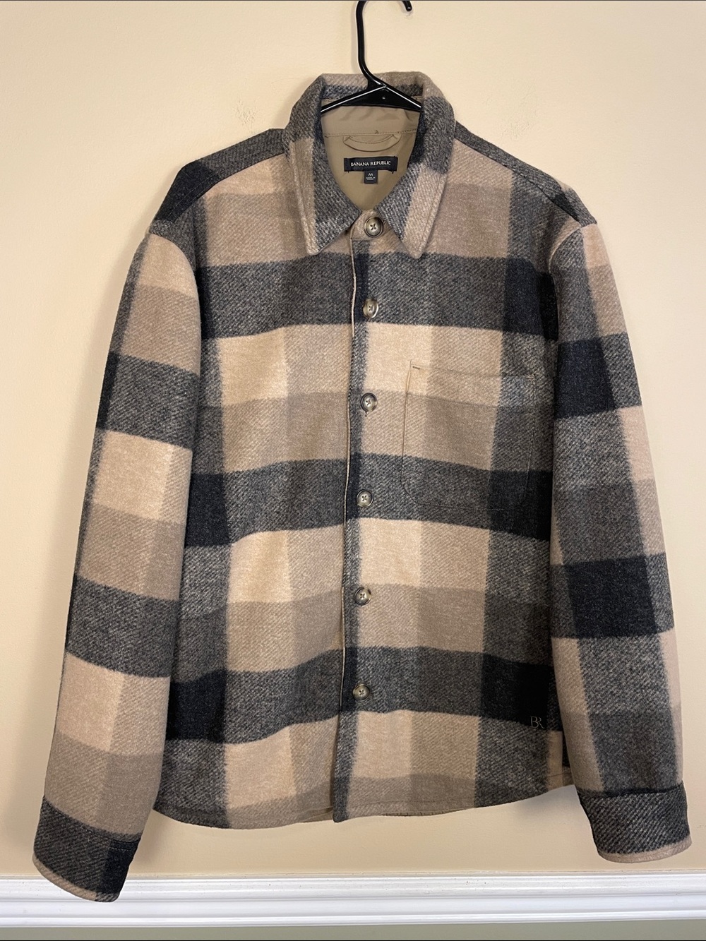 Banana Republic Men’s Plaid Flannel Tan Black Fall Winter Shirt Jacket Shacket